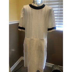 White dress w black accents